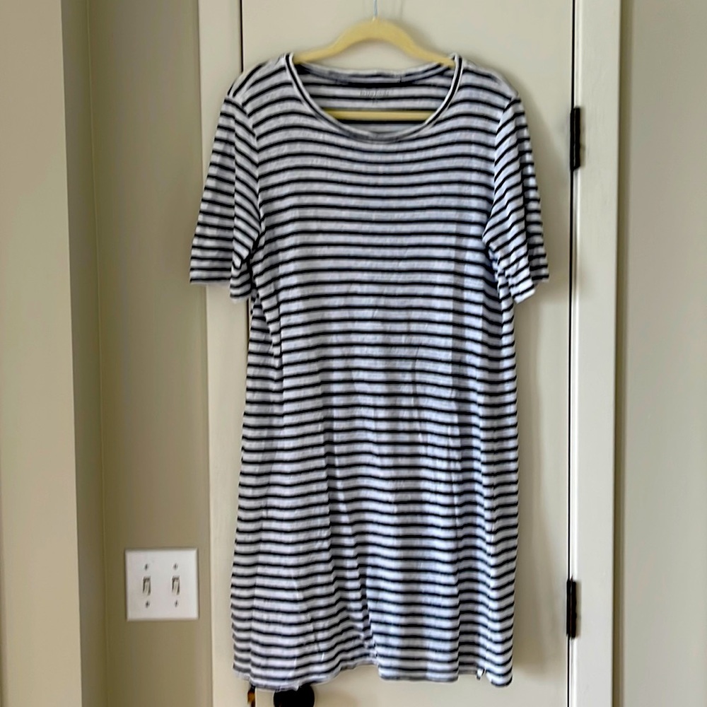 Eileen Fisher short sleeved linen dress-m/m